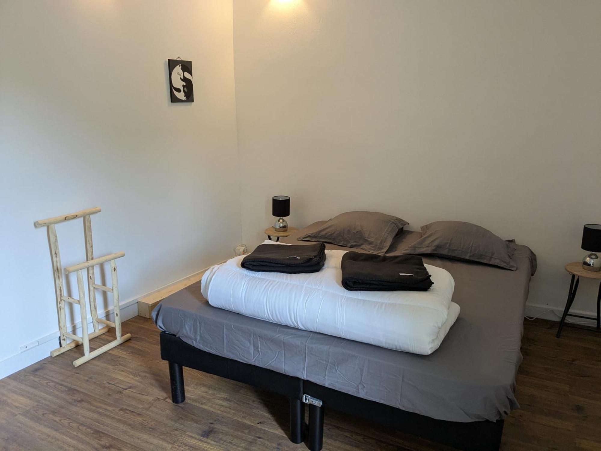 Bed and Breakfast Chez Cornelia Estaing  Esterno foto